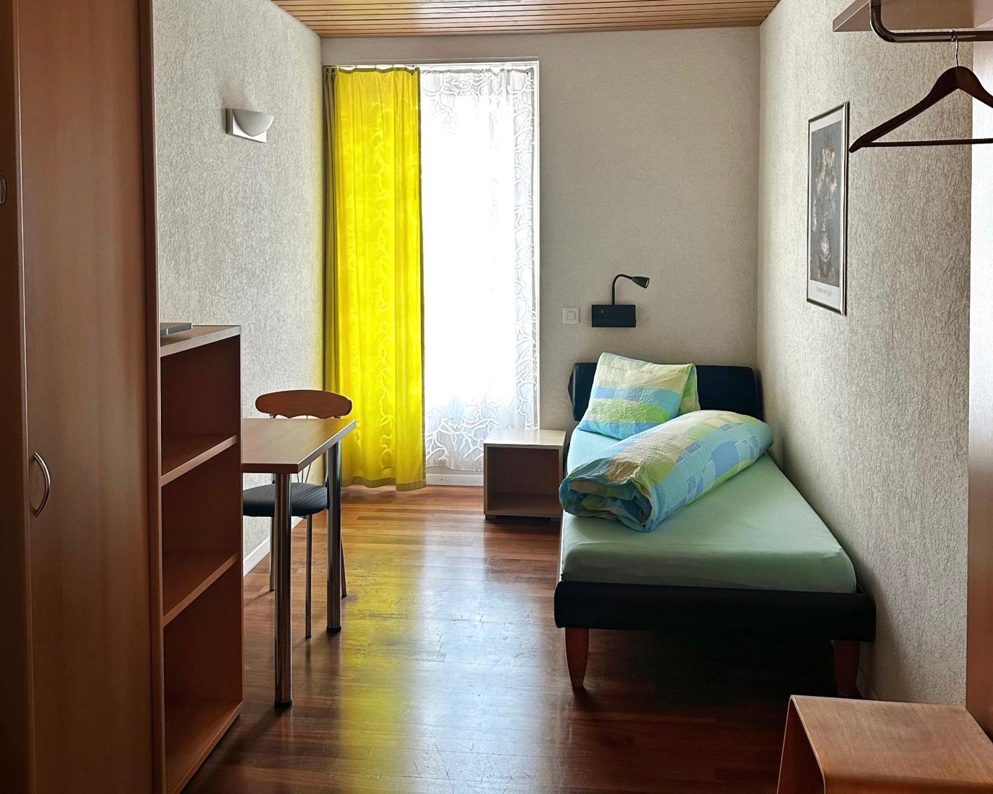 Hotel Loewen Mönchaltorf Kültér fotó
