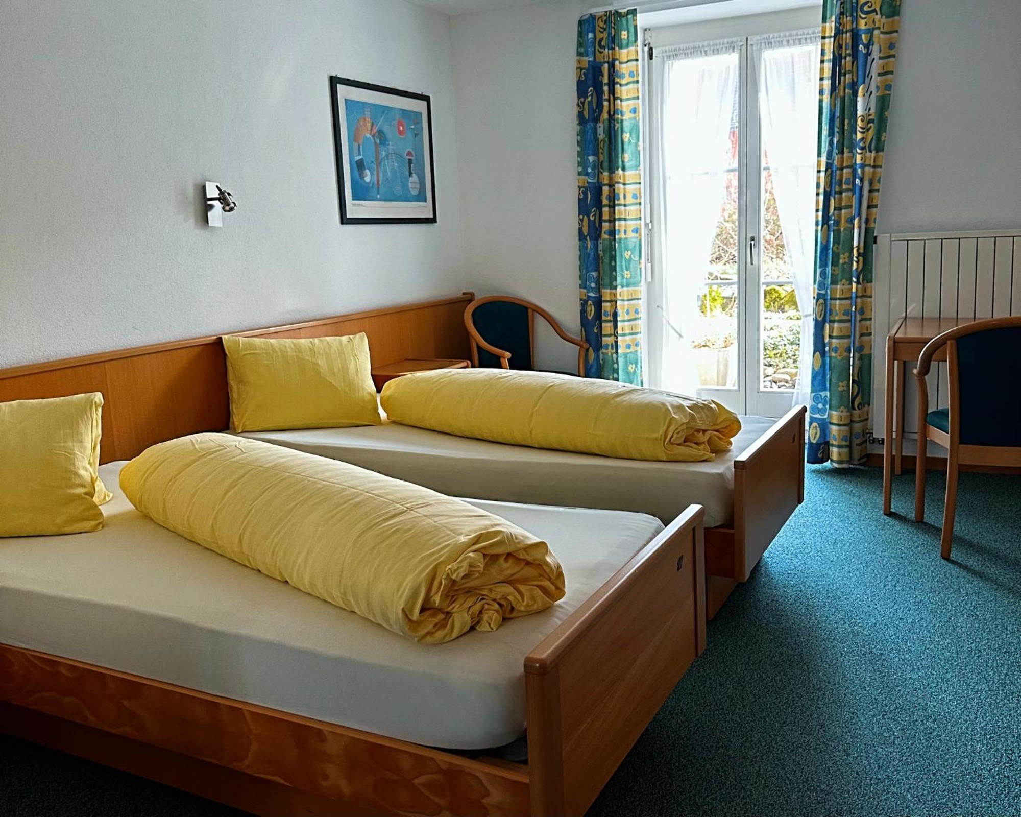 Hotel Loewen Mönchaltorf Kültér fotó