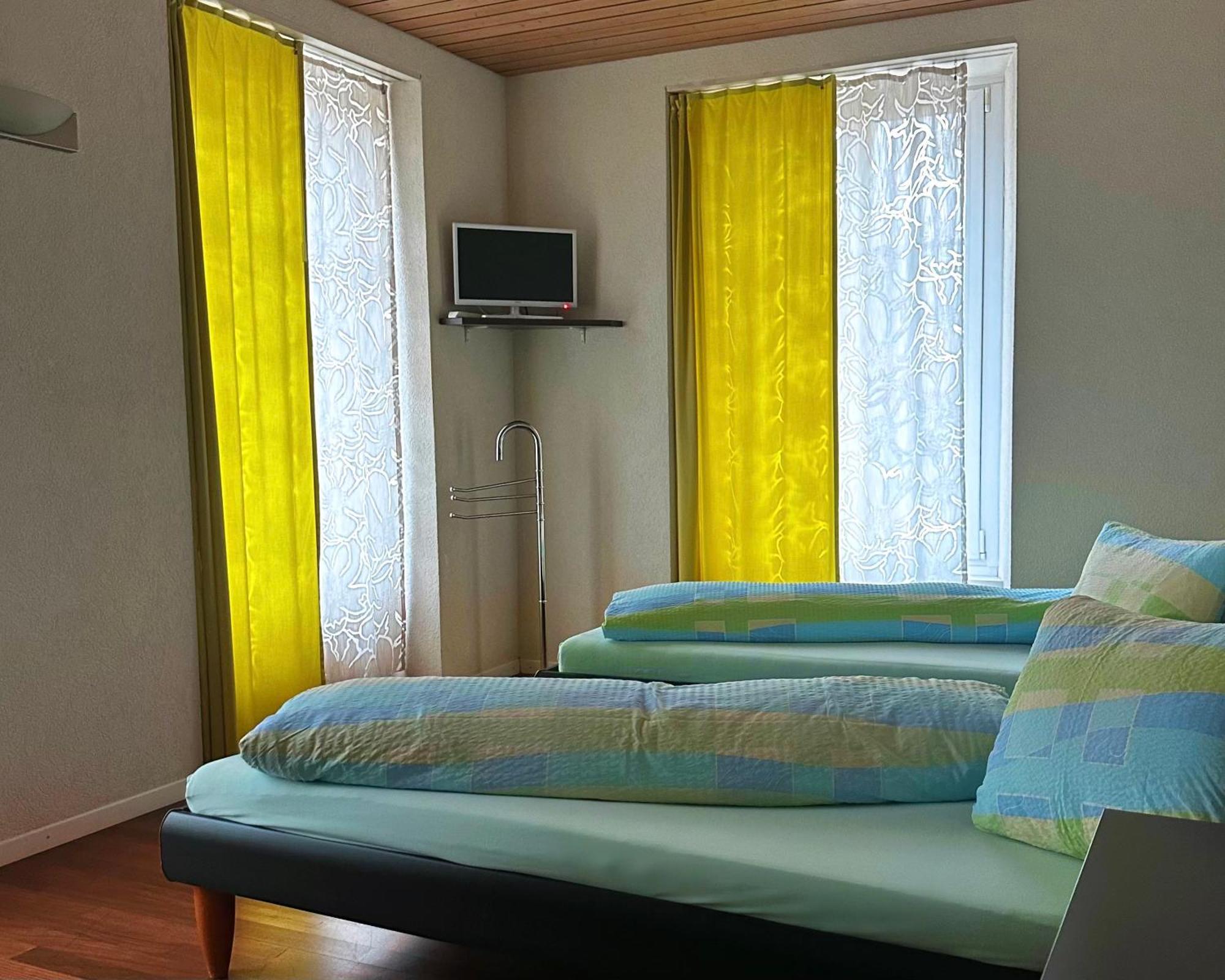 Hotel Loewen Mönchaltorf Kültér fotó